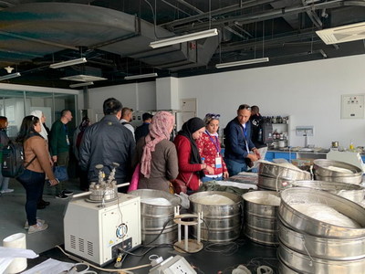 海上丝绸之路国家海水淡化技术研修班在青岛举行技术交流活动